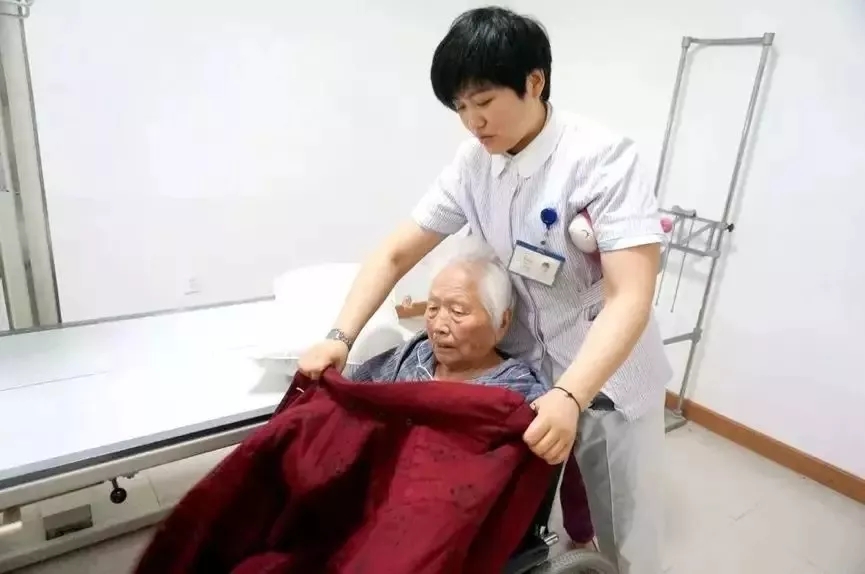青春是用來奮斗的，除甲醛的青春最美麗！