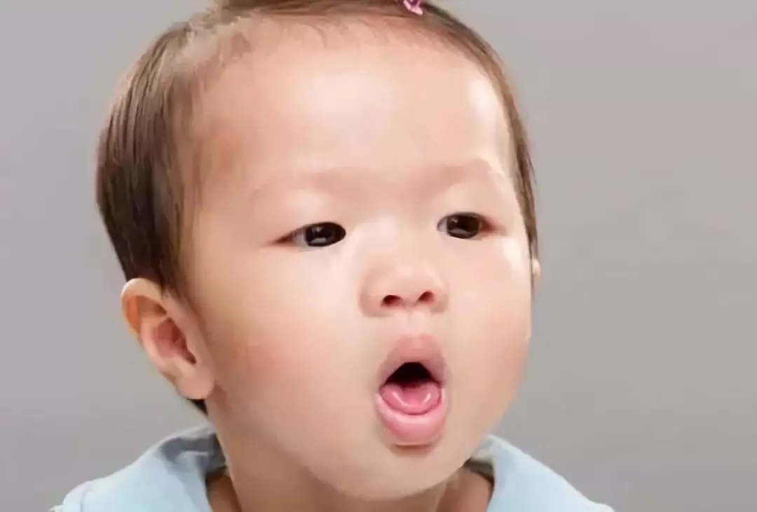 4歲男孩和媽媽辦“婚禮”，真相令人淚崩！