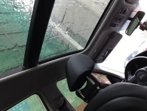 一輛汽車怎么能不受潮呢？